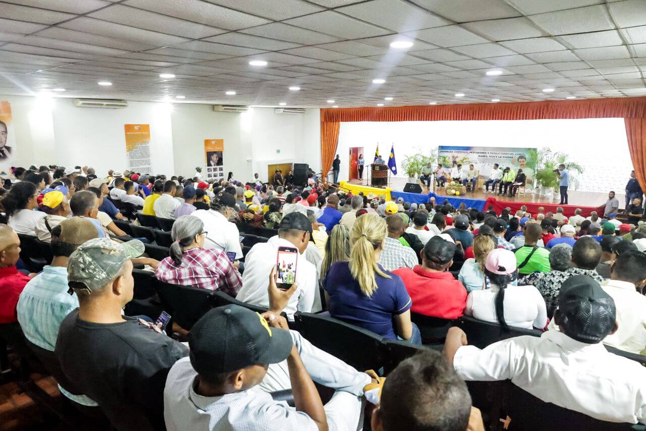 Promueven alianza Científico – Campesina en congreso de productores en Falcón