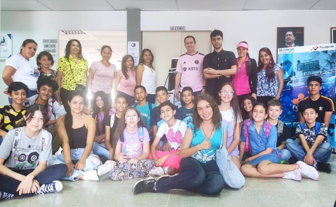Más de 300 niños y niñas del Táchira participaron en talleres vacacionales sobre astronomía y robótica