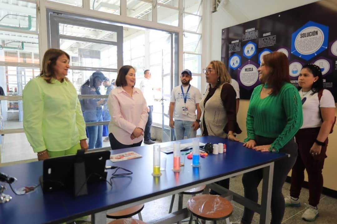 Vicepresidenta sectorial Gabriela Jiménez supervisó trabajos de las Bricomiles en la UEN Francisco de Miranda