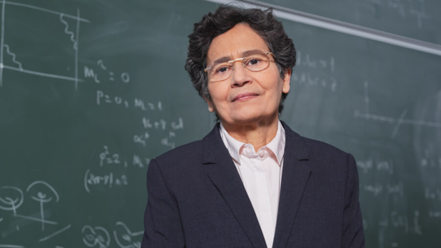 Profesora Anamaría Font es nombrada como una de las 100 mujeres más influyentes de 2023